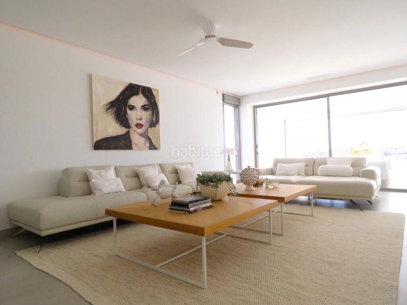 Foto 0e0055a2-22e4-4a24-adff-4060ee10a49b. Casa amb piscina a Rojales