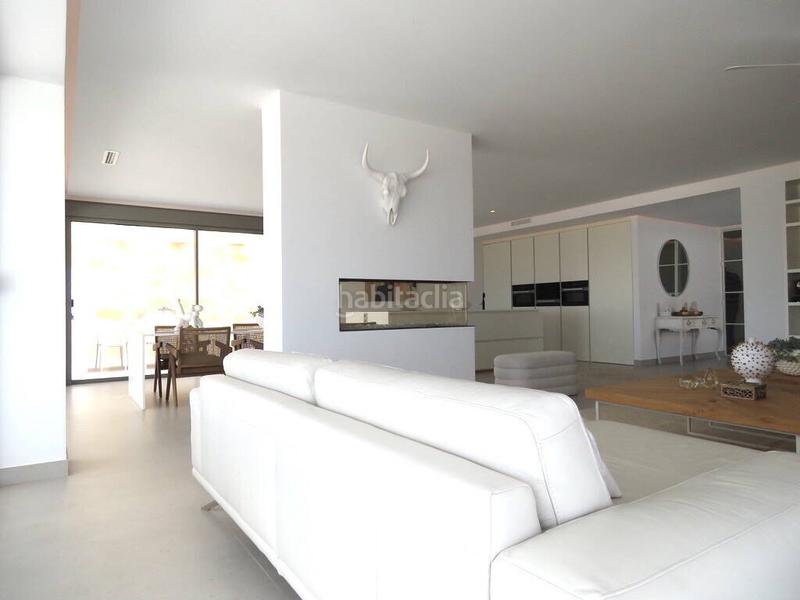 Foto 1c0c30bd-bb04-4808-a934-8dbc51025821. Casa amb piscina a Rojales