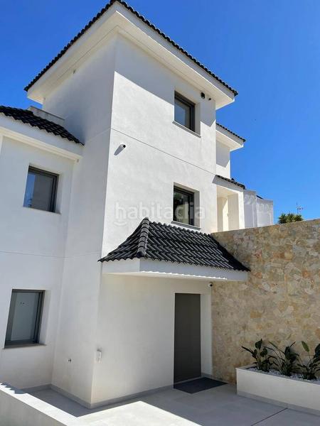 Foto 3d751c67-9206-4d66-853a-b099eb7ed7c9. Casa amb piscina a Rojales