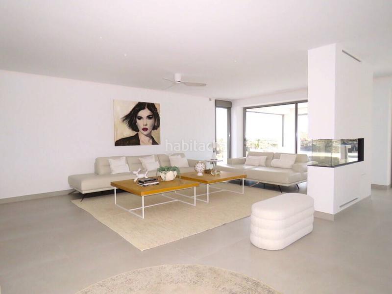 Foto a8d11228-7bba-408d-9357-36b60b5cde6f. Casa amb piscina a Rojales