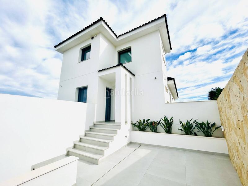 Foto e0e81feb-b85e-49fd-a8de-e976b49ef574. Casa amb piscina a Rojales