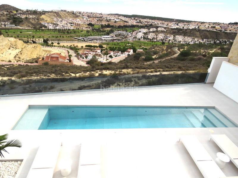 Foto ed107738-1edb-4664-95a3-489807b93845. Casa amb piscina a Rojales