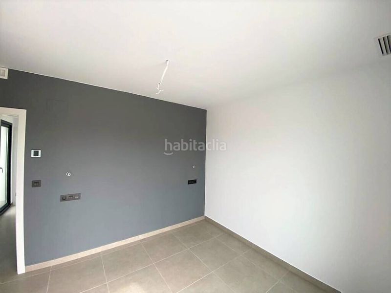 Foto f486e475-d1d2-44f4-8ab7-7dc0abc692c5. Casa amb piscina a Centro Alcázares (Los)