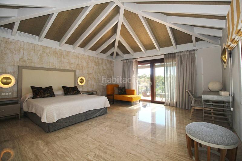 Foto a02749d0-c366-46a9-a555-1e8d206f5509. Casa en El Paraíso Benahavís