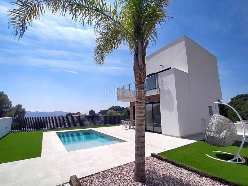 Foto 5328b271-9947-4d1a-a03d-2a9daa61adf7. Casa amb piscina a Coloma Nucia (la)