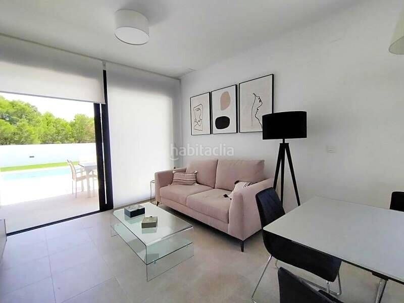 Foto 80f57550-c13f-4e56-99f8-1a6194381990. Casa amb piscina a Coloma Nucia (la)