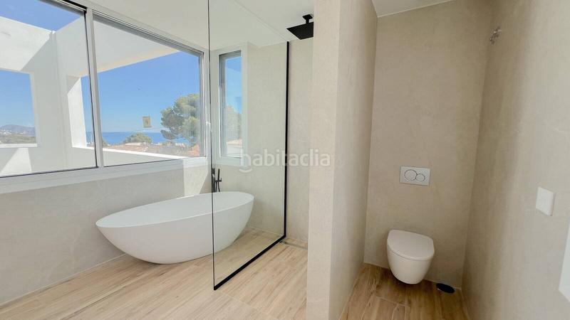Foto a2b09a2a-ee25-4fa9-a743-d5ae24049e4e. Casa con piscina in La Fustera Benissa
