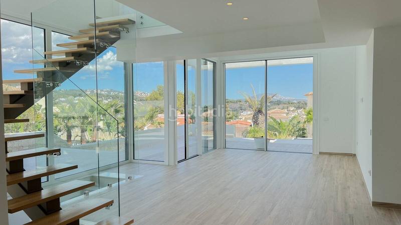 Foto ebba5fc5-944c-407b-bfb8-153c260570db. House with pool in La Fustera Benissa