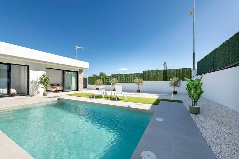 Foto c271d932-d99c-43cb-bd31-ede4c18bee99. Casa amb piscina a Calasparra