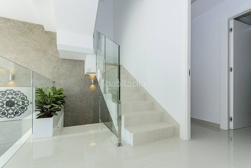 Foto b02377f0-e870-4244-a476-694281e369b9. Casa amb piscina a Rojales
