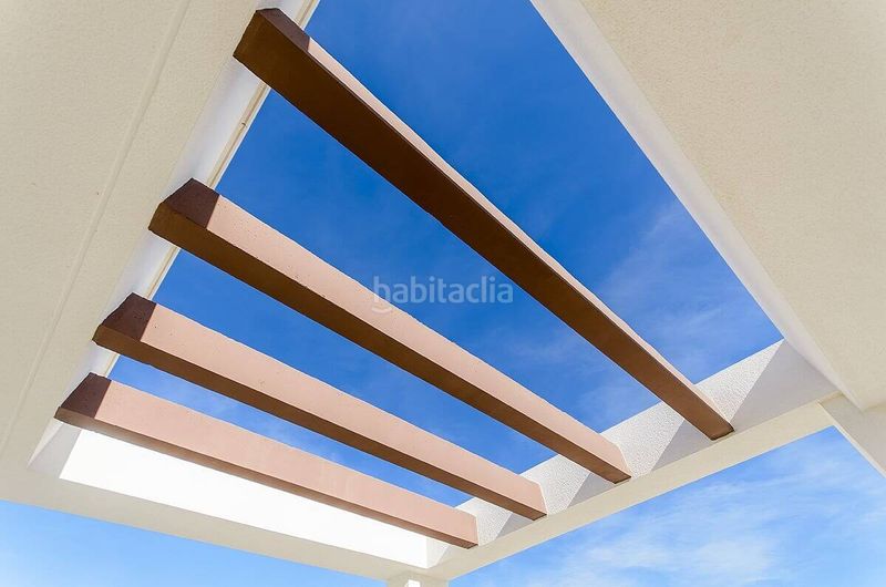 Foto f35b3f8f-1532-47b6-b943-7fc559f830ce. Casa amb piscina a Rojales