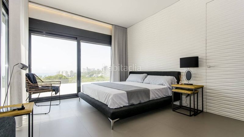 Foto a3aa242f-f47d-4141-a793-a87b7f122a8e. Casa amb piscina a Campoamor Orihuela