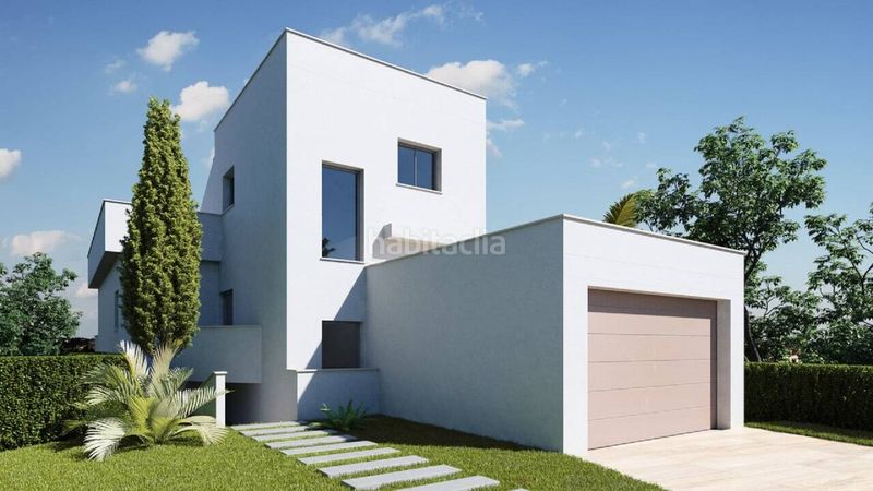 Foto 40fe55e9-223d-48c2-bcda-ff2381c4db5d. Casa amb piscina a Torremuelle Benalmádena