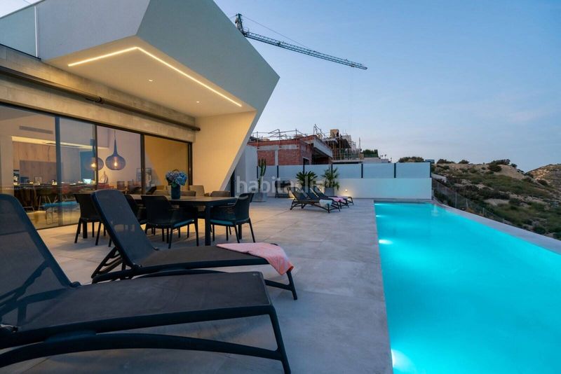 Foto c900e0ac-fae9-450d-ade0-e19361c0bfb1. Casa amb piscina a Rojales