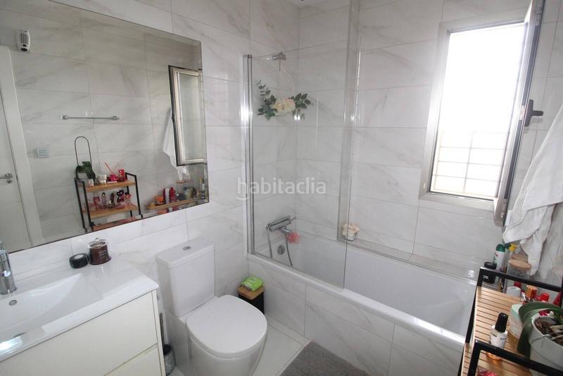 Foto bc2c74b8-7c9d-4e18-b932-5b02e37520f9. Casa en Los Almendros Orihuela