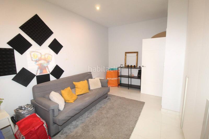 Foto d8295dde-22a6-4cf2-ae5e-c3293195f68d. Casa en Los Almendros Orihuela