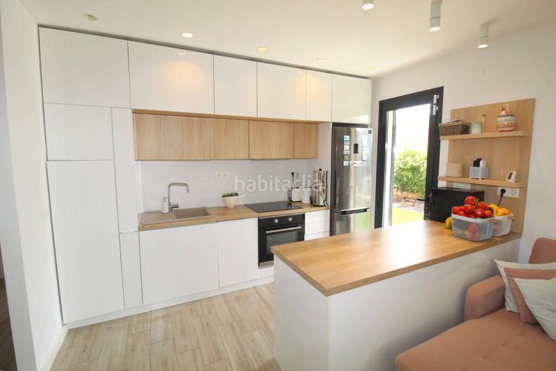 Foto 53801f3b-14ba-48f2-9284-7e780b4fc67a. Casa en La Zenia Orihuela