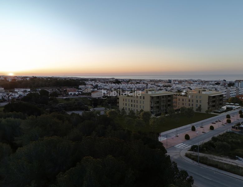 Foto 9b0a7c32-e5e3-4c91-b58e-93efe2eb7f52. Piso 116m<sup>2</sup> en carrer de montserrat roig 17 en Cunit residencial Cunit