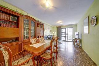 Appartement à Valterna. Venta de piso en valterna  4 habitaciones  piscina