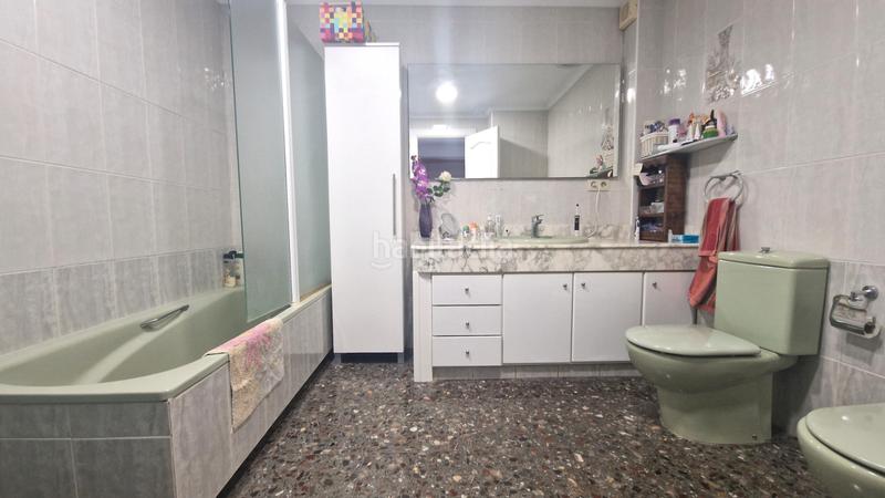 Foto 6a90d648-513a-4318-ad77-196d3eb5bc0c. Casa adosada ideal familias! casa adosada con piscina , cerca de todos los servicios. en Pineda de Mar