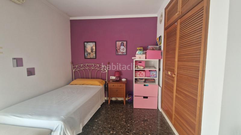 Foto b45e8f87-e553-43a7-bf3b-92d89efba08e. Casa adosada ideal familias! casa adosada con piscina , cerca de todos los servicios. en Pineda de Mar