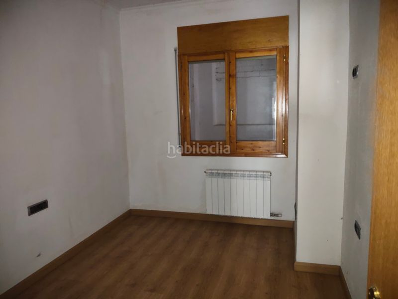 Foto 038b0142-0b8c-47f3-99ac-86969f38141d. Pis a carretera d'olot 6 a Ripoll