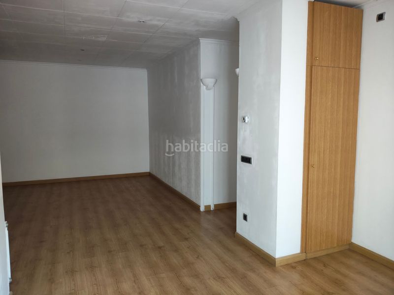 Foto 59cf1dc8-b7ed-4ef2-8262-c5b4d5c9bf72. Pis a carretera d'olot 6 a Ripoll