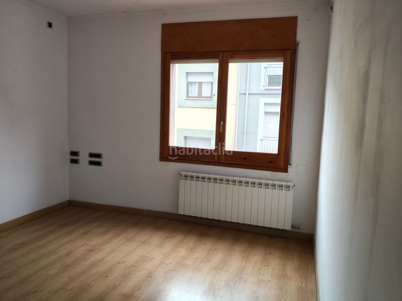 Foto 83d03749-fd81-4a05-b939-6da6288d590f. Pis a carretera d'olot 6 a Ripoll