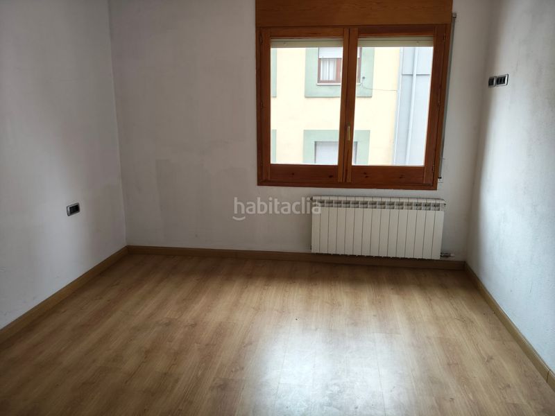 Foto 9b7c7c79-21b2-429a-92a1-d12678316aa1. Pis a carretera d'olot 6 a Ripoll