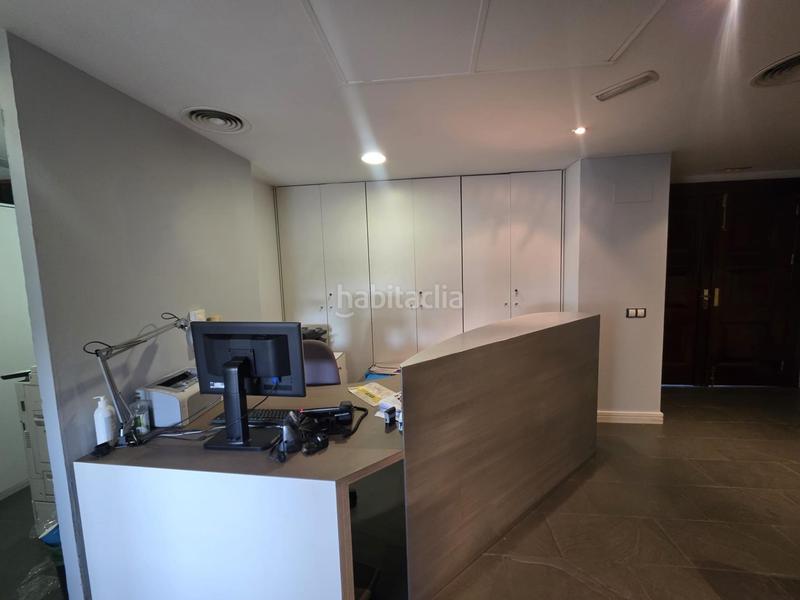 Foto 032b6dfb-17f9-40f0-a70a-8171f4e37471. Bureau avec parking dans El Tardón - El Carmen Sevilla