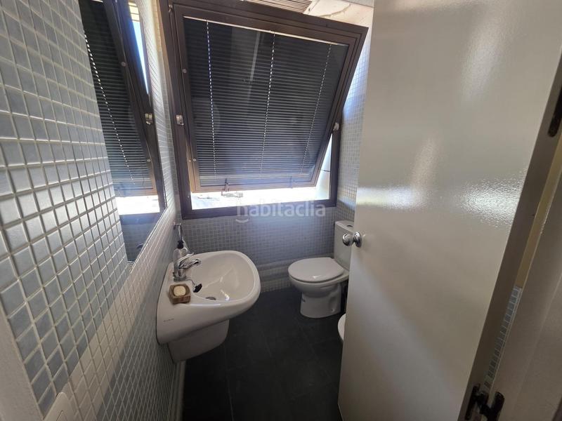 Foto bf0c5ed6-d7dc-42c7-8ea6-51047c92892b. Bureau avec parking dans El Tardón - El Carmen Sevilla