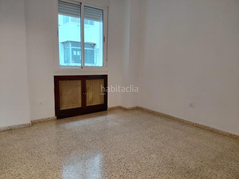 Foto 37f1d272-e14a-4520-9bd9-a8c6bd95cf4c. Appartamento in sector sur - la palmera - reina mercedes Sevilla