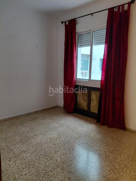 Foto f5e0470a-d9a2-4ee1-8978-9cb03cb26bcc. Appartamento in sector sur - la palmera - reina mercedes Sevilla