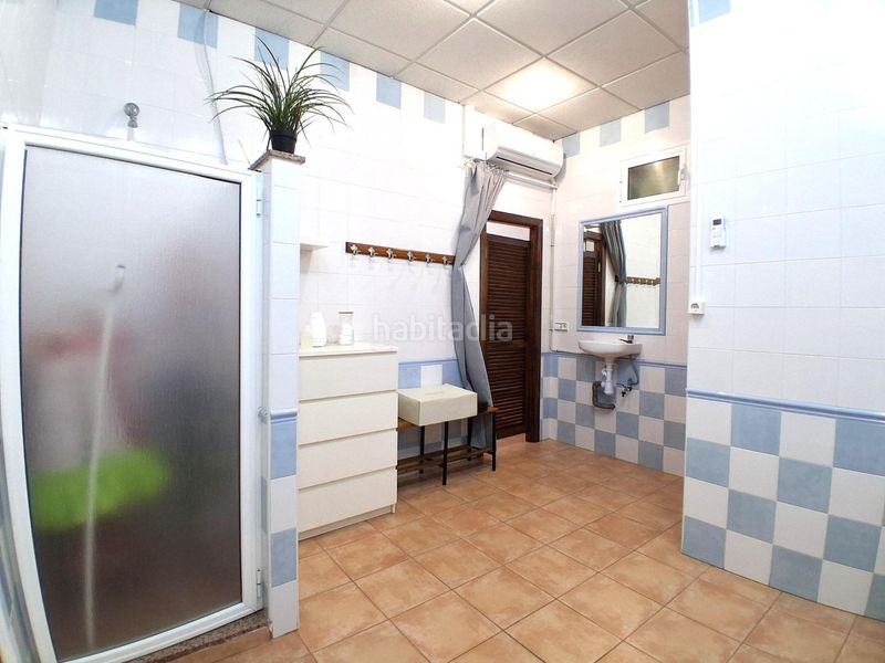 Foto 2b59a6e4-f8f1-449e-a9b7-e886c198c598. Casa amb aparcament a Carmona
