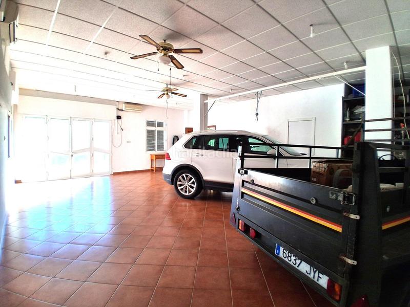 Foto 408fb892-79dc-4337-acde-7936083d0951. Casa amb aparcament a Carmona