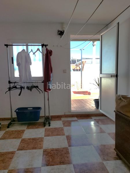 Foto 72fe2c17-d2af-4e28-8d04-5f4bcb60fc3b. Casa amb aparcament a Carmona
