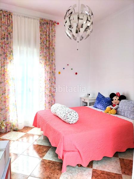 Foto 9a89542f-739c-4ad1-a85c-92024eb9dd76. Casa amb aparcament a Carmona