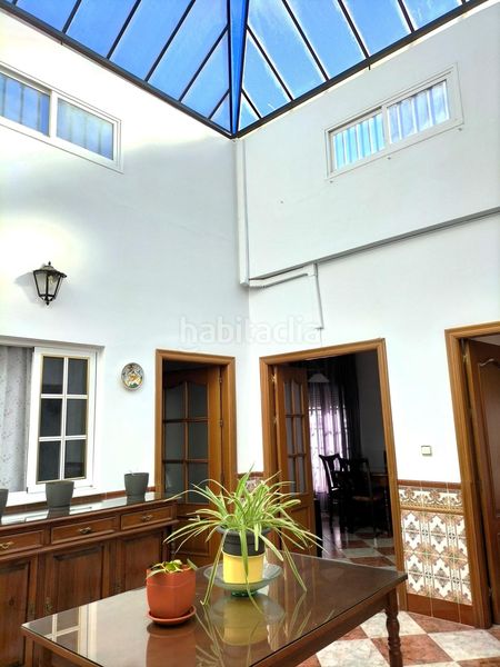 Foto d45297b0-6a05-4d7a-a7ef-6426a19e2287. Casa amb aparcament a Carmona