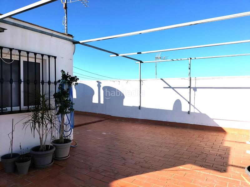 Foto f2b22e3a-0061-4c27-970b-c2a256824f56. Casa amb aparcament a Carmona