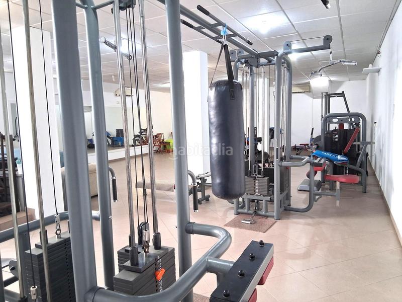 Foto f953f5f7-f551-4f23-bcb4-d2ec0764d64f. Casa amb aparcament a Carmona