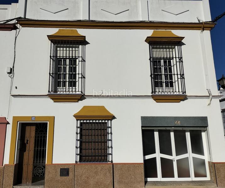 Foto fef21be0-4d08-498c-b930-a865540b5848. Casa amb aparcament a Carmona
