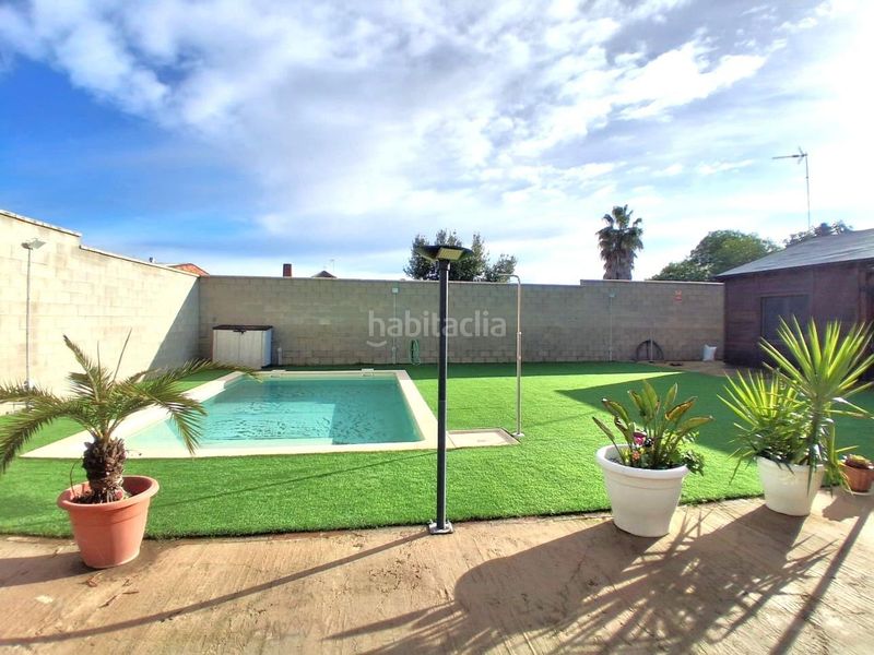 Foto d9e20fda-ee63-49e5-b7f0-528d00be60fc. Masia amb aparcament piscina a Pilas