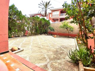 Flat in Coto. Piso en planta baja con patio en zona coto matalascañas