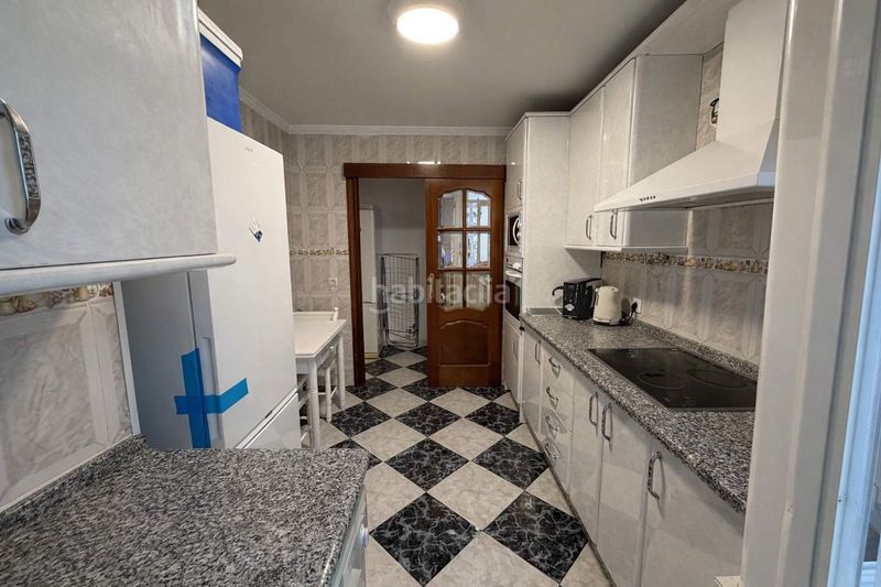 Foto a78f0b26-b95d-4bd4-bb55-a7d716eaaca1. Pis a Villegas Sevilla