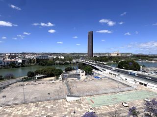 Etagenwohnung  Calle radio sevilla. Vivienda en venta junto al río guadalquivir