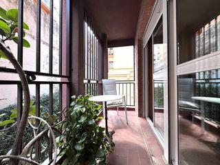 Flat  Calle radio sevilla. Vivienda en venta junto al río guadalquivir