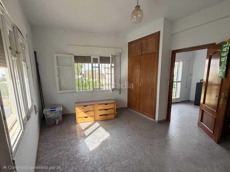 Foto 0b5933e2-0a8c-4b8d-bd11-a9df1e5ba9e9. Casa amb aparcament a Burguillos