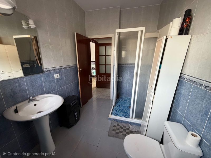 Foto cdd02e47-3cf4-42ba-b773-68d1d3b6dc31. Casa amb aparcament a Burguillos