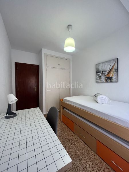 Foto ed6b0bdd-cd7a-4fdf-9bb5-c4c152ecc123. Pis a Los Ángeles Alicante
