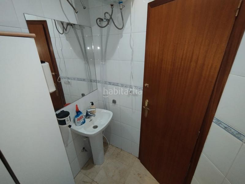 Foto b0cfe6c8-2f6f-4eaf-83a2-79c6e8bb00d5. Lloguer local comercial a Altozano - Conde Lumiares Alicante